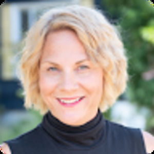 Meet your Posher, Lorrie